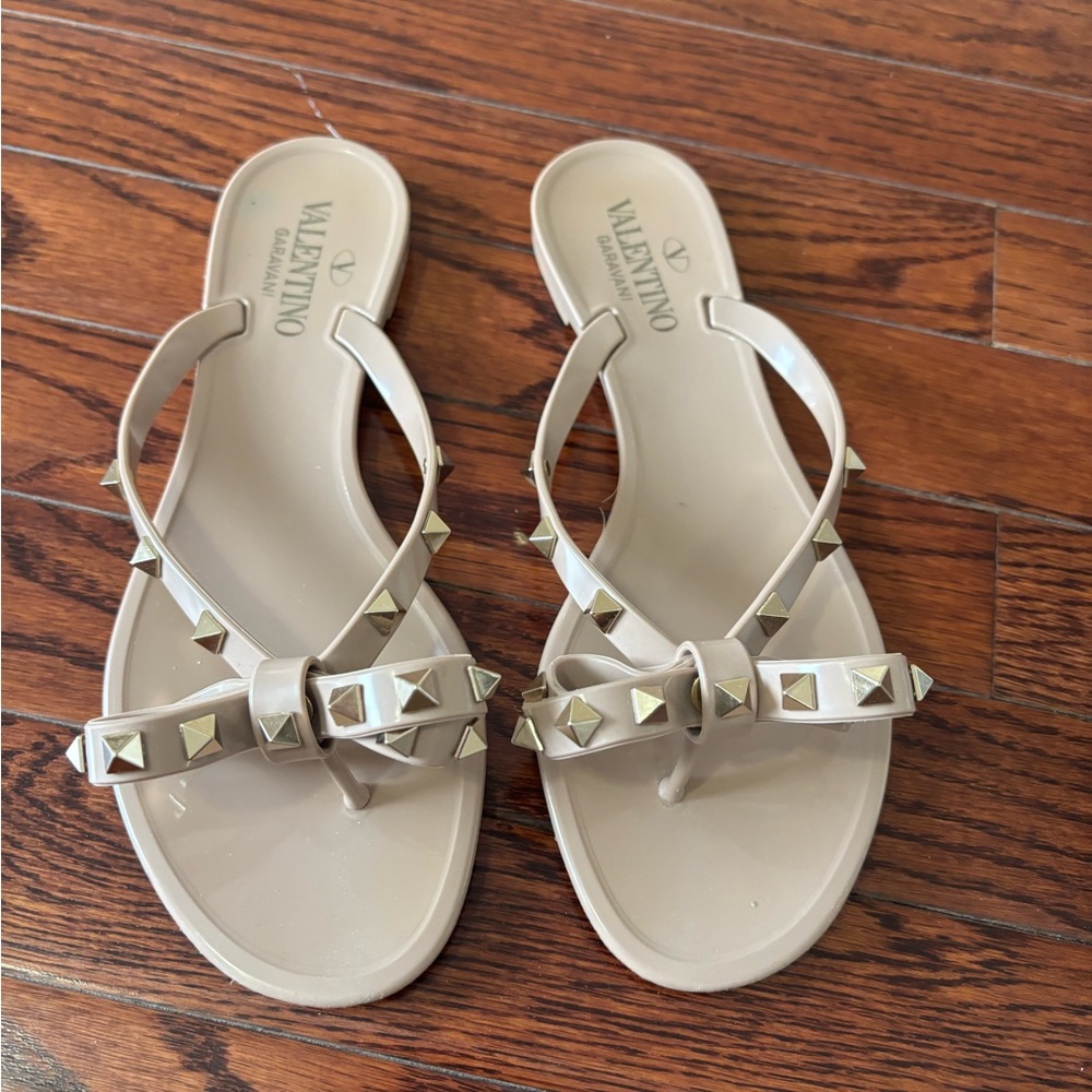 Valentino Garavani

Rockstud Rubber Slippers